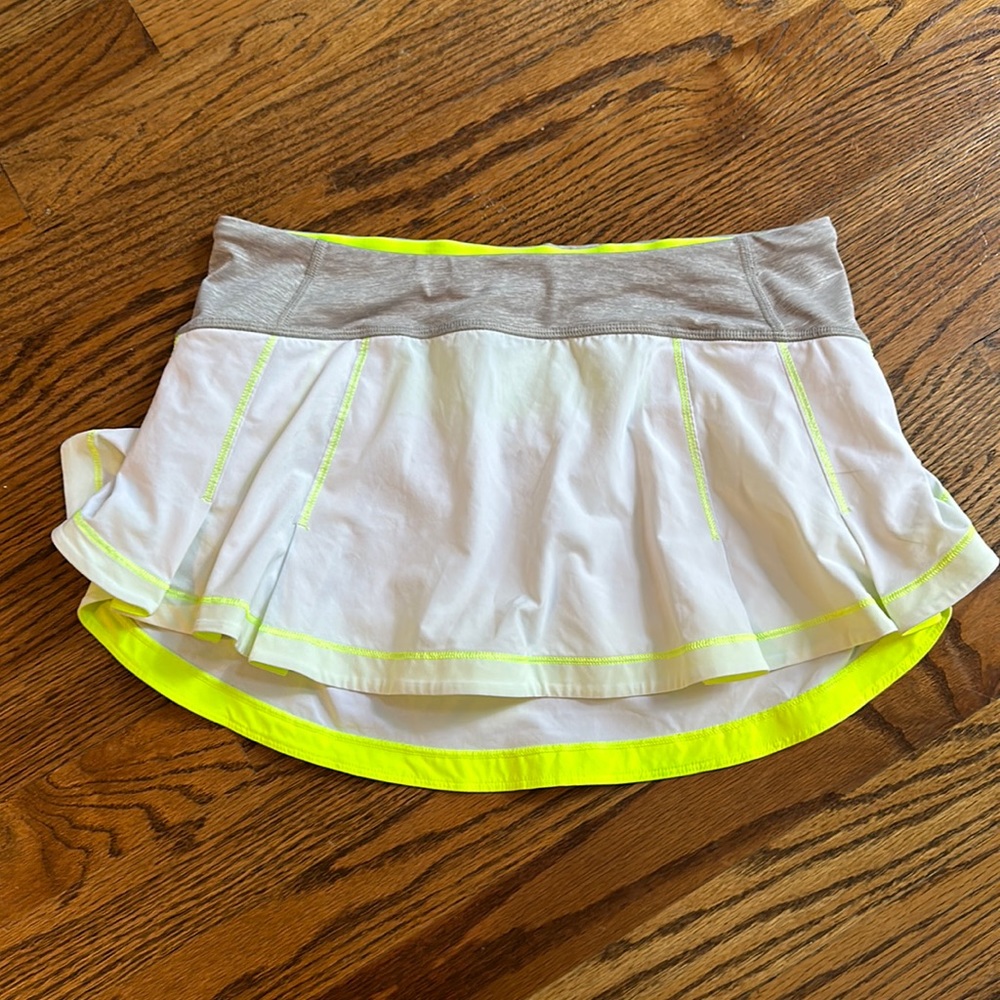 Lululemon Athletica White and Gray Mini Skirt with Neon Highlights